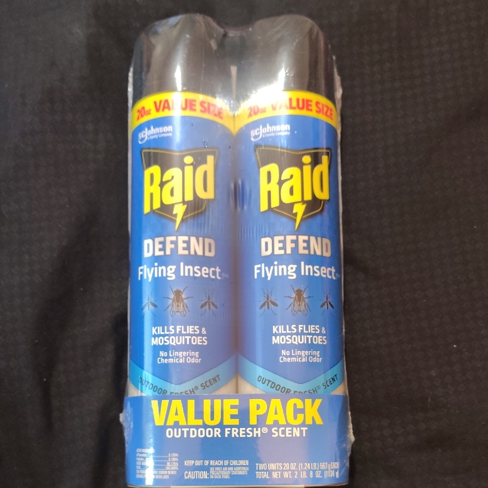 Raid Defend Flying Insect Spray Value Pack